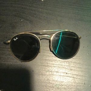 Ray Ban (Just frame and one arm)